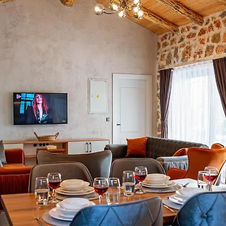 Hotel Incirkoey Tas Konaklari