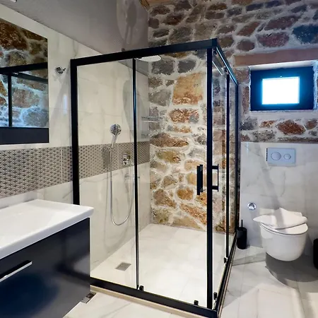 Hotel Incirkoey Tas Konaklari *